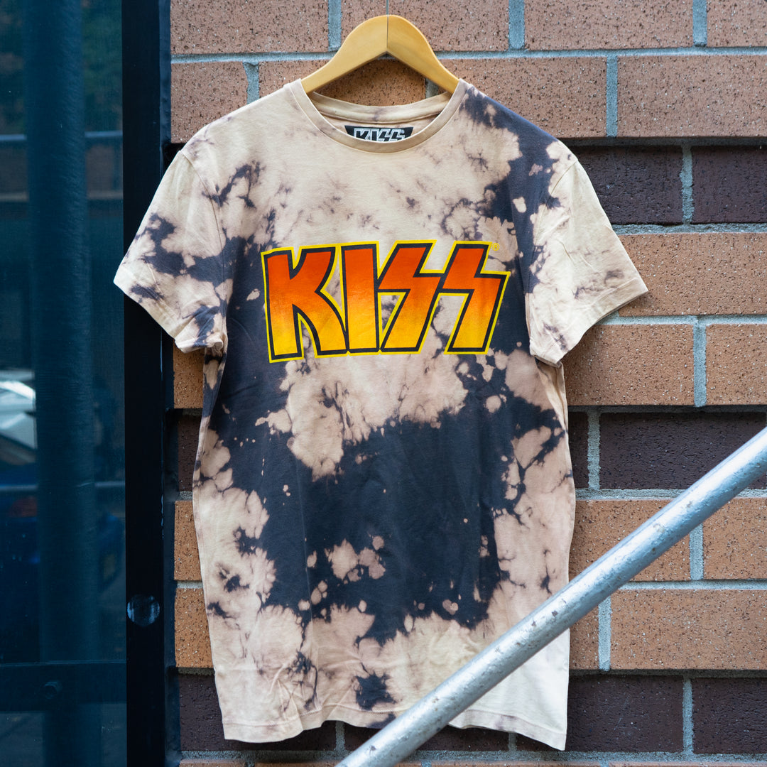 Kiss Classic Logo Bleach